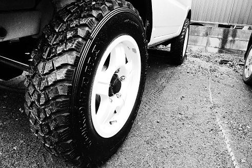 P1020153_Tire.JPG
